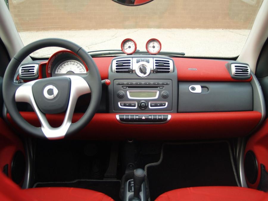 Торпедо Smart ForTwo 2009 года  (фото 22 из 39)